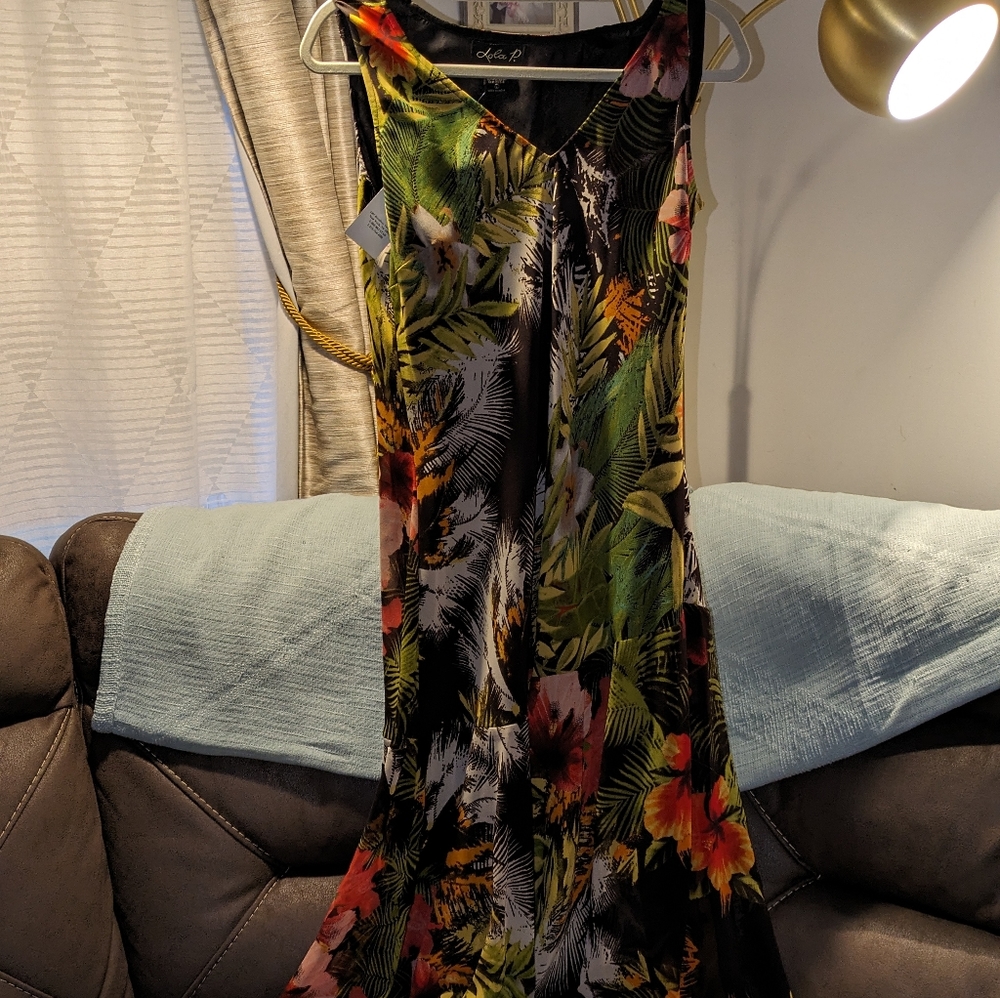 Lola Dress - Long Dress Size Large